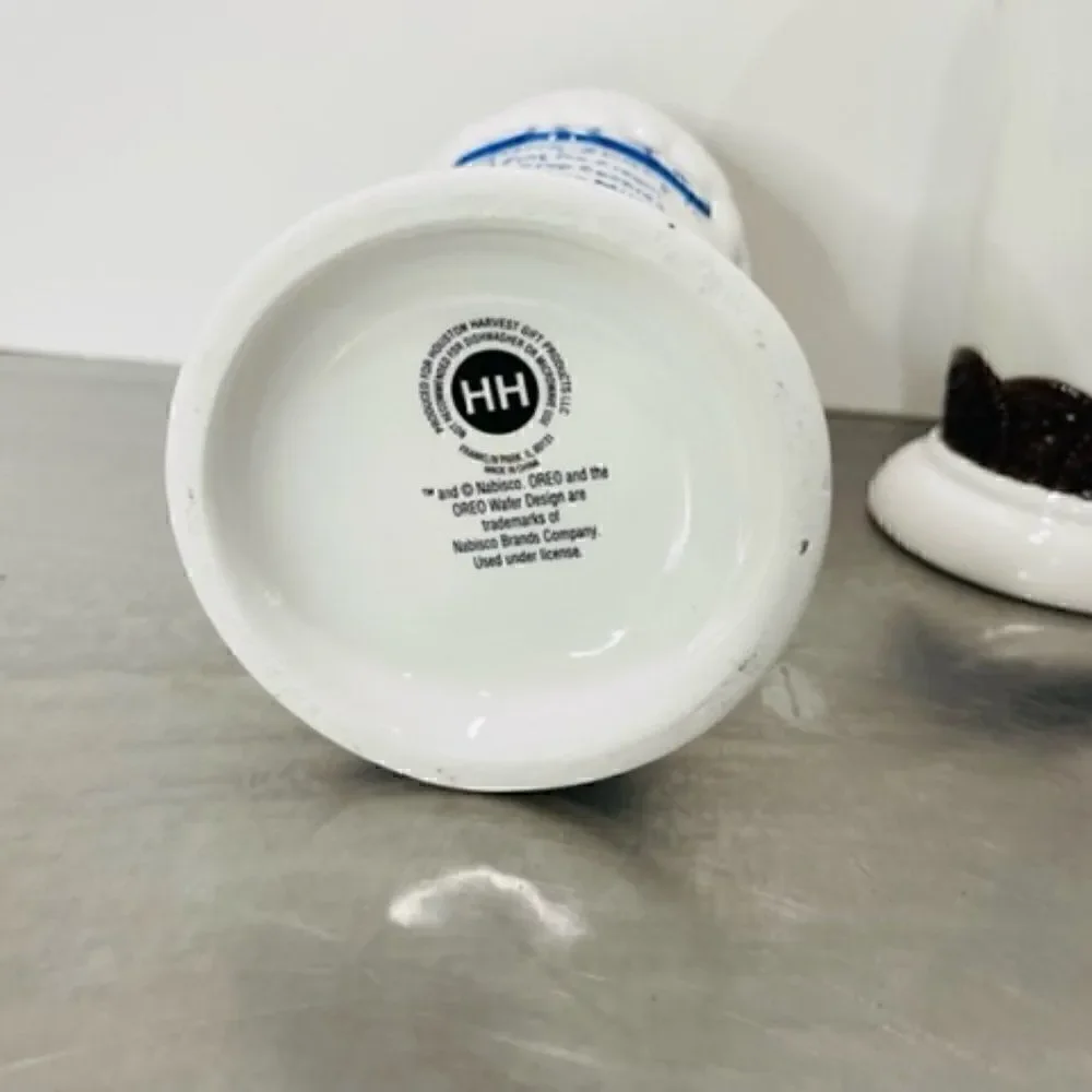 2 Oreo Cookie Milkshake Ceramic Glasses with Recipe by Houston Harvest 6.75